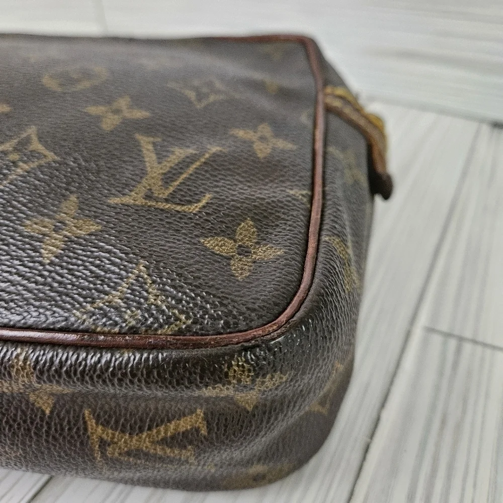 Louis Vuitton 1989 Compiege 23 Clutch Handbag in Monogram Canvas and Leather - Picture 5 of 16